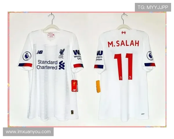 探秘英超球衣中的创意细节与设计新意